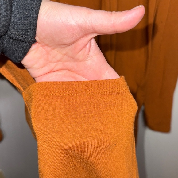 Zenana Outfitters Dark Amber Orange Open Front Cardigan Size 1X - Picture 3 of 4